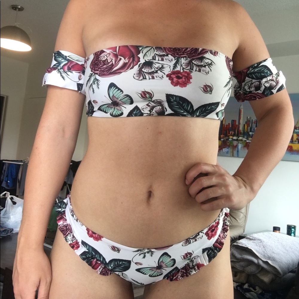 Zaful off the shoulder frilled bikini set